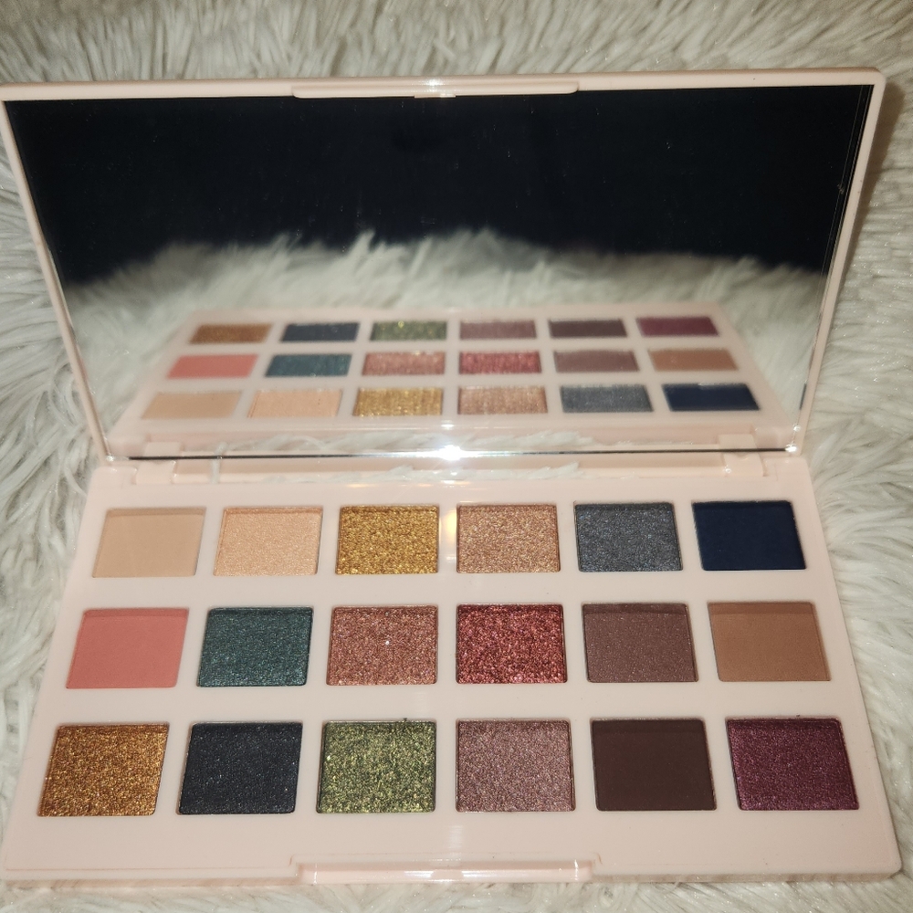 NWT - Ciaté London - The Editor Palette New England